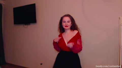 Snapshot of coolamber chatting on 02/28/25, 02:20 Amber online show from 02/28/25, 02:20