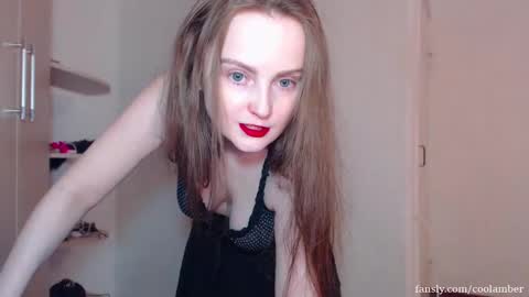 Snapshot of coolamber chatting on 03/11/25, 05:27 Amber online show from 03/11/25, 05:27