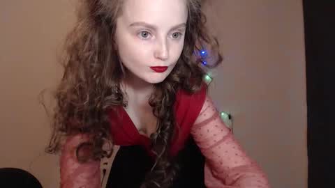 Snapshot of coolamber chatting on 11/16/25, 05:24 Amber online show from 11/16/25, 05:24