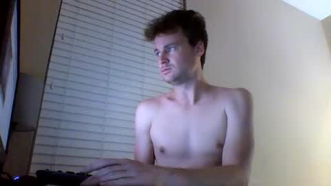 Snapshot of cooldude122222 chatting on 01/31/25, 01:43 cooldude122222 online show from 01/31/25, 01:43