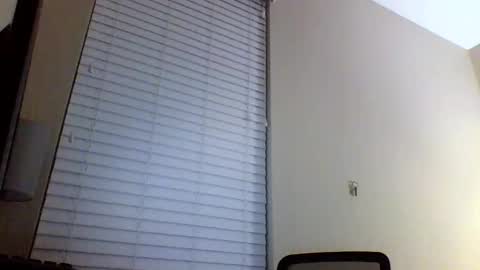 Snapshot of cooldude122222 chatting on 02/13/25, 02:34 cooldude122222 online show from 02/13/25, 02:34