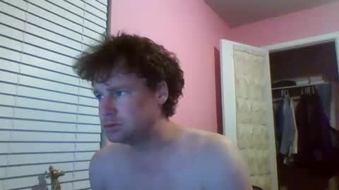 Snapshot of cooldude122222 chatting on 11/07/25, 11:54 cooldude122222 online show from 11/07/25, 11:54