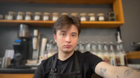 Snapshot of coolskum00 chatting on 02/13/25, 08:38 Lisa and Alen online show from 02/13/25, 08:38