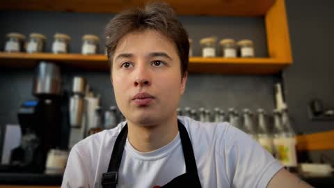 Snapshot of coolskum00 chatting on 02/19/25, 07:28 Lisa and Alen online show from 02/19/25, 07:28