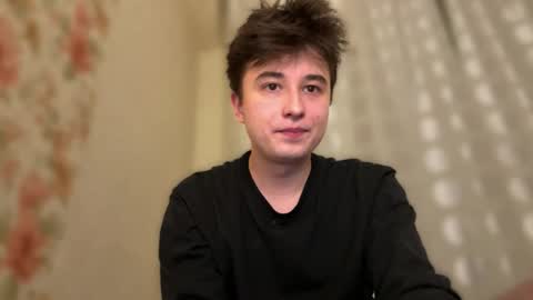 Snapshot of coolskum00 chatting on 11/30/25, 09:19 Lisa and Alen online show from 11/30/25, 09:19