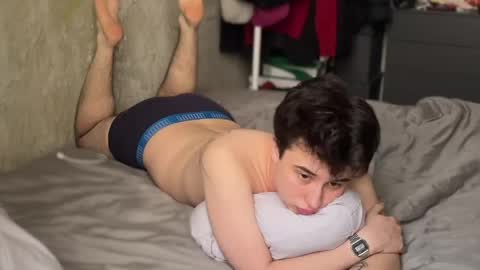 Snapshot of coolskum00 chatting on 03/16/26, 12:09 Lisa and Alen online show from 03/16/26, 12:09