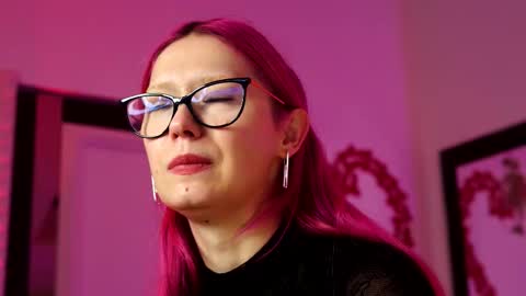 Ginger The Cringer online show from 11/16/25, 08:31