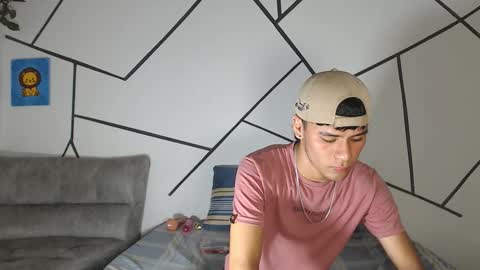 Snapshot of cooper_shiro chatting on 12/20/25, 08:05 shiro online show from 12/20/25, 08:05