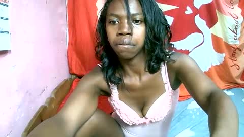 Snapshot of coquine_lara chatting on 05/18/26, 11:10 coquine_lara online show from 05/18/26, 11:10