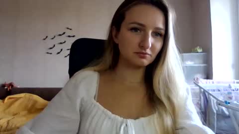 Snapshot of cora_fora chatting on 09/30/25, 09:47 cora_fora online show from 09/30/25, 09:47