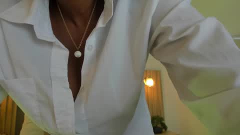 C O R A  L online show from 11/25/25, 03:50