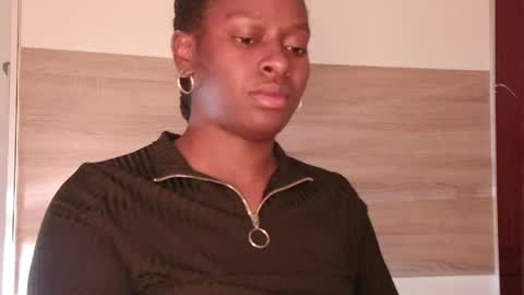 Snapshot of coral_catleya chatting on 04/05/26, 04:04 Coral online show from 04/05/26, 04:04