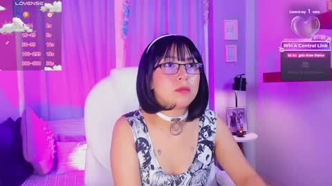 Coral Stefani online show from 12/13/24, 08:09