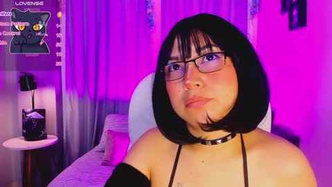 Coral Stefani online show from 01/25/25, 03:51