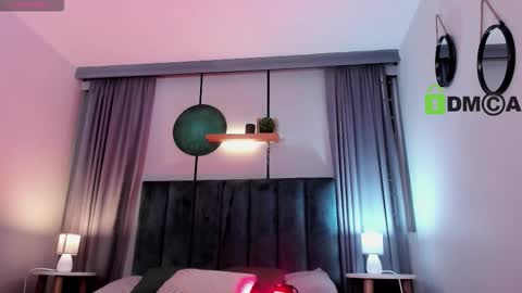 Coral Stefani online show from 11/04/25, 09:58