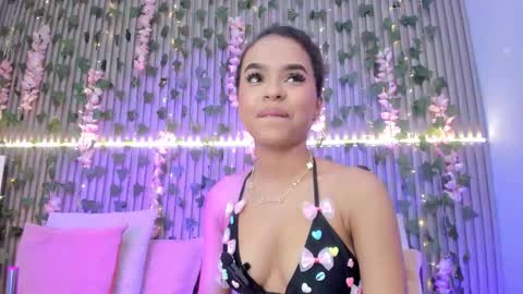coralineross_ online show from 10/27/25, 11:03