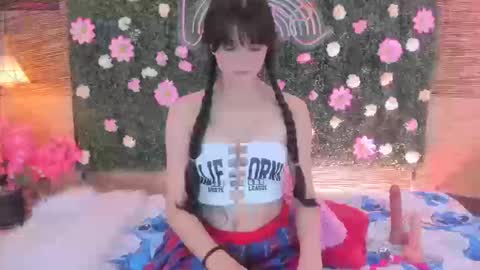 Snapshot of coralinexxx07 chatting on 09/16/25, 12:00 Coraline uwu Bienvenidos al dulce mundo de Coraline Hola amores soy Coraline Una chica tierna juguetona online show from 09/16/25, 12:00