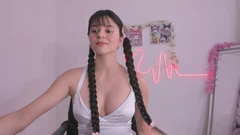 Coraline uwu     Bienvenidos al dulce mundo de Coraline    Hola amores soy Coraline  Una chica  tierna juguetona online show from 04/26/26, 06:16