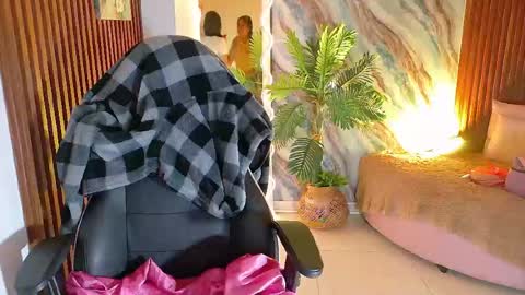 Snapshot of corall_tay1 chatting on 05/21/26, 11:39 corall_tay1 online show from 05/21/26, 11:39