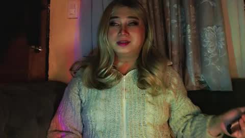 corefinder_xx online show from 11/17/25, 06:35