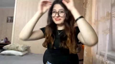 Snapshot of coreycorcoran chatting on 11/03/25, 01:12 Elisheva online show from 11/03/25, 01:12