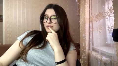 Elisheva online show from 03/10/26, 01:16
