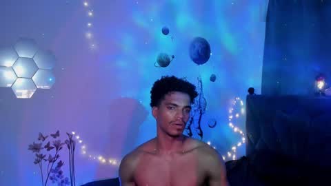 Snapshot of coreyglover chatting on 02/26/25, 02:26 CoreyGlover online show from 02/26/25, 02:26