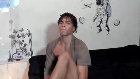 Snapshot of coreyglover chatting on 10/30/25, 06:37 CoreyGlover online show from 10/30/25, 06:37