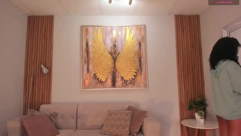 Cori online show from 02/04/25, 12:33