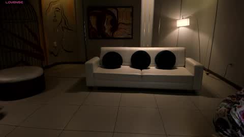 Corinne Russo online show from 02/17/26, 11:07