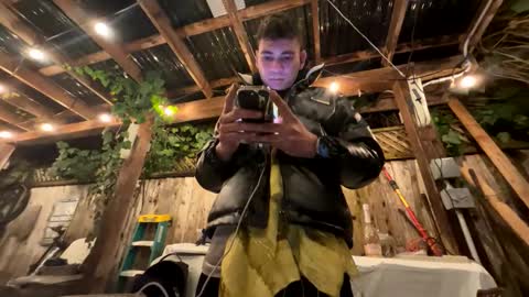 Snapshot of coronelking chatting on 12/31/24, 03:01 coronelking online show from 12/31/24, 03:01