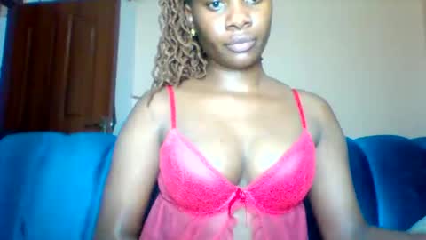 Snapshot of cortezblue chatting on 02/06/26, 11:19 blue online show from 02/06/26, 11:19