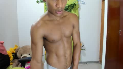 Ethan  online show from 02/20/25, 02:51