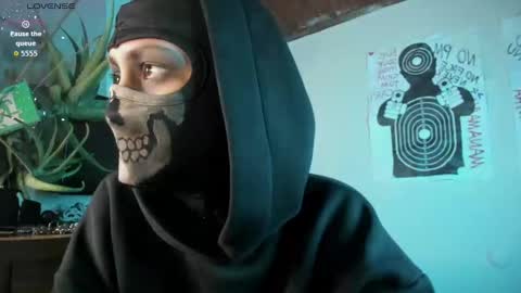 cos_operator online show from 09/28/25, 06:35