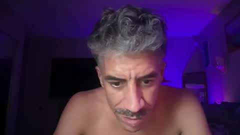 Queer Vibes  Slow Burn  Good Energy  online show from 04/16/26, 01:56