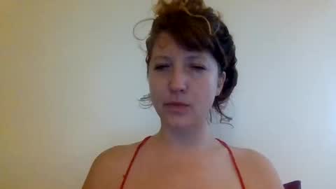 Snapshot of cosmiccoquette chatting on 09/15/25, 05:02 mamimaritza online show from 09/15/25, 05:02