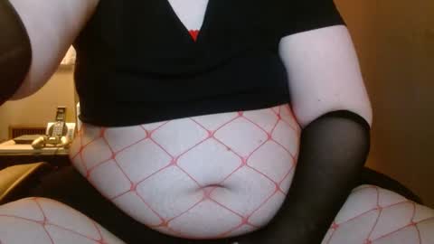 Snapshot of cosmicjones88 chatting on 12/31/24, 10:04 cosmicjones88 online show from 12/31/24, 10:04