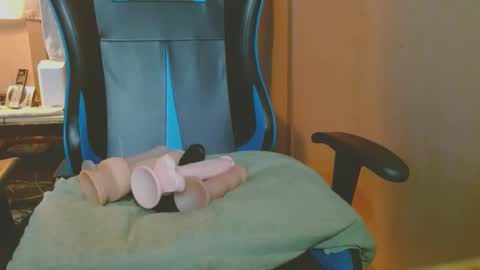 Snapshot of cosmicjones88 chatting on 03/10/25, 05:54 cosmicjones88 online show from 03/10/25, 05:54