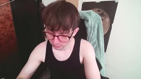 Snapshot of cosmonudes chatting on 05/27/26, 03:14 Barry online show from 05/27/26, 03:14