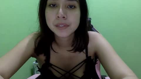 Liz Gwyneth Charlota online show from 04/23/26, 02:08