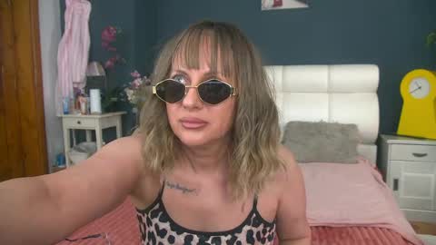 cougarmilf_ online show from 04/26/26, 02:04