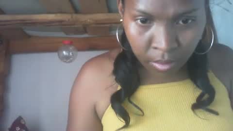 Snapshot of couleur_vanille chatting on 12/27/24, 05:42 couleur_vanille online show from 12/27/24, 05:42