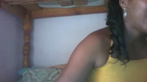 Snapshot of couleur_vanille chatting on 02/05/25, 07:50 couleur_vanille online show from 02/05/25, 07:50