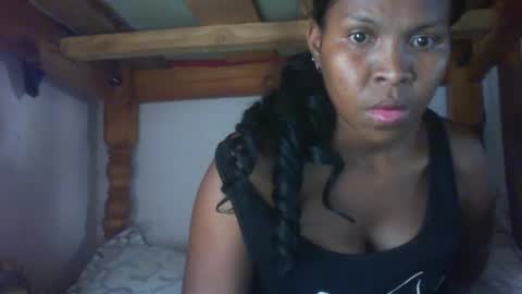 Snapshot of couleur_vanille chatting on 10/21/25, 07:53 couleur_vanille online show from 10/21/25, 07:53