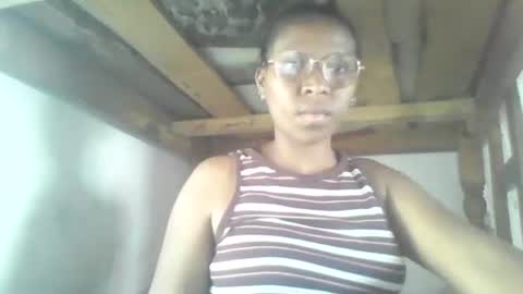 Snapshot of couleur_vanille chatting on 02/09/26, 06:06 couleur_vanille online show from 02/09/26, 06:06