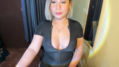 Snapshot of countessrubi chatting on 02/23/25, 08:28 Rubi online show from 02/23/25, 08:28