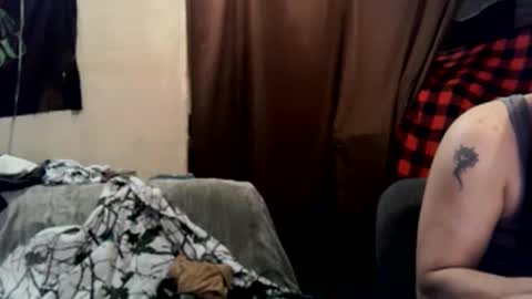 Snapshot of countryfuckers chatting on 03/10/25, 12:59 Alaskawildcouple online show from 03/10/25, 12:59