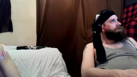 Snapshot of countryfuckers chatting on 03/12/25, 09:23 Alaskawildcouple online show from 03/12/25, 09:23