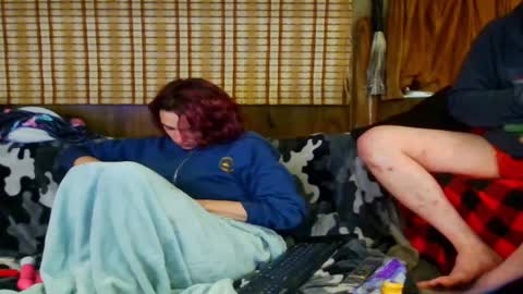 Snapshot of countryfuckers chatting on 09/16/25, 11:11 Alaskawildcouple online show from 09/16/25, 11:11