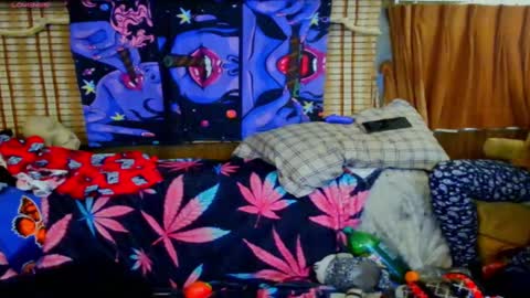 Snapshot of countryfuckers chatting on 10/03/25, 09:28 Alaskawildcouple online show from 10/03/25, 09:28